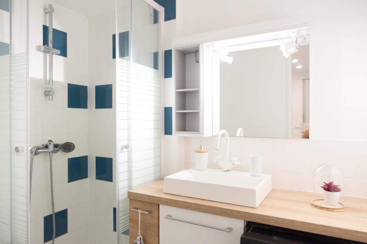 Spacious Studio In The Center Of Montmartre Paris Exterior foto